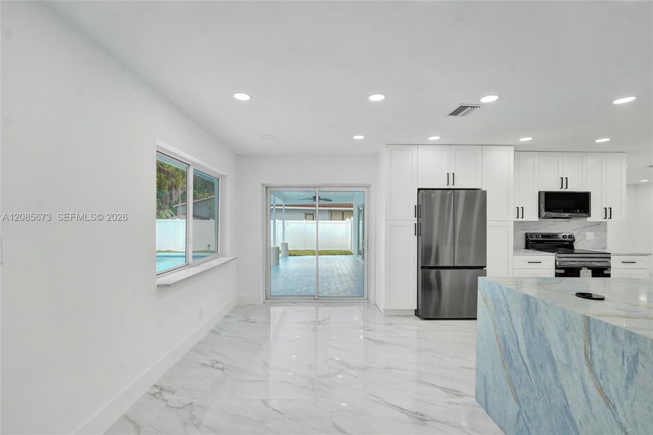 10601 NW 43rd Ct, Coral Springs, FL 33065 Photo