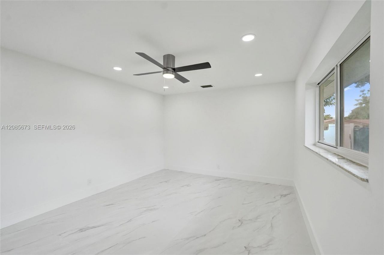 10601 NW 43rd Ct, Coral Springs, FL 33065 Photo