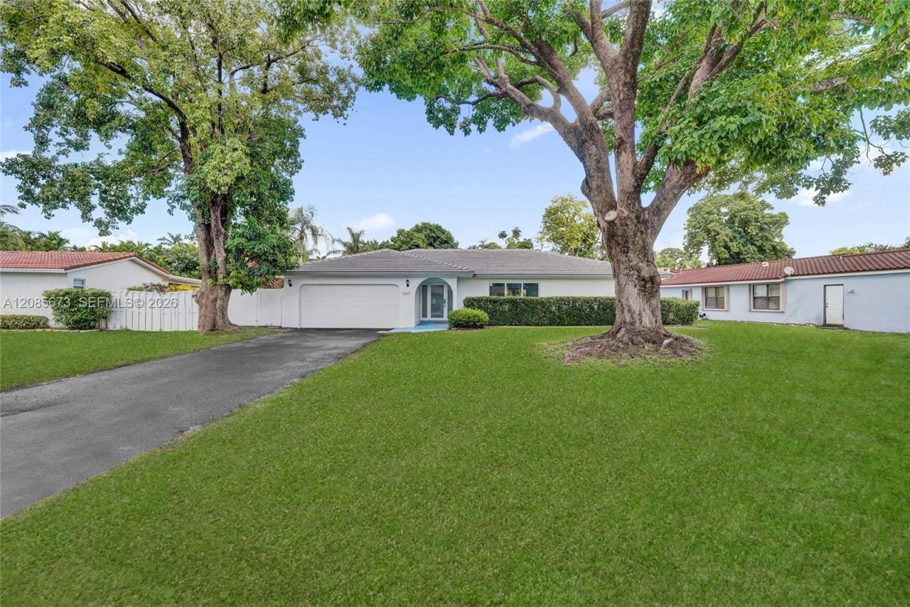 10601 NW 43rd Ct, Coral Springs, FL 33065 Photo