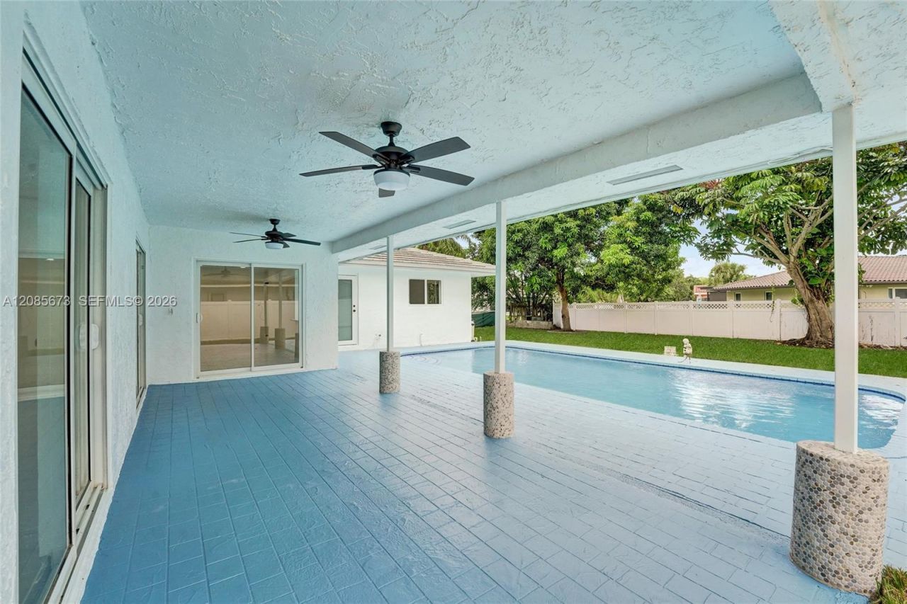 10601 NW 43rd Ct, Coral Springs, FL 33065 Photo