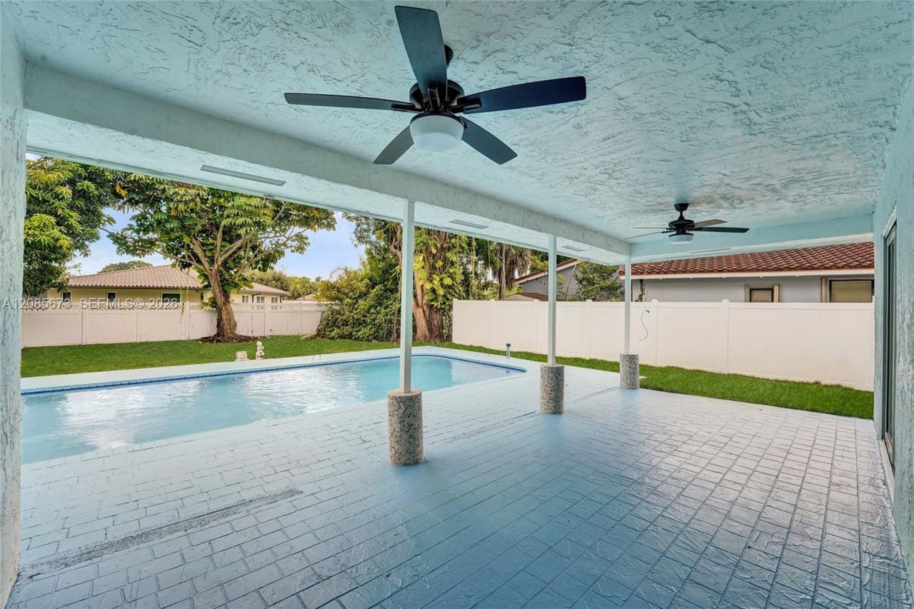 10601 NW 43rd Ct, Coral Springs, FL 33065 Photo