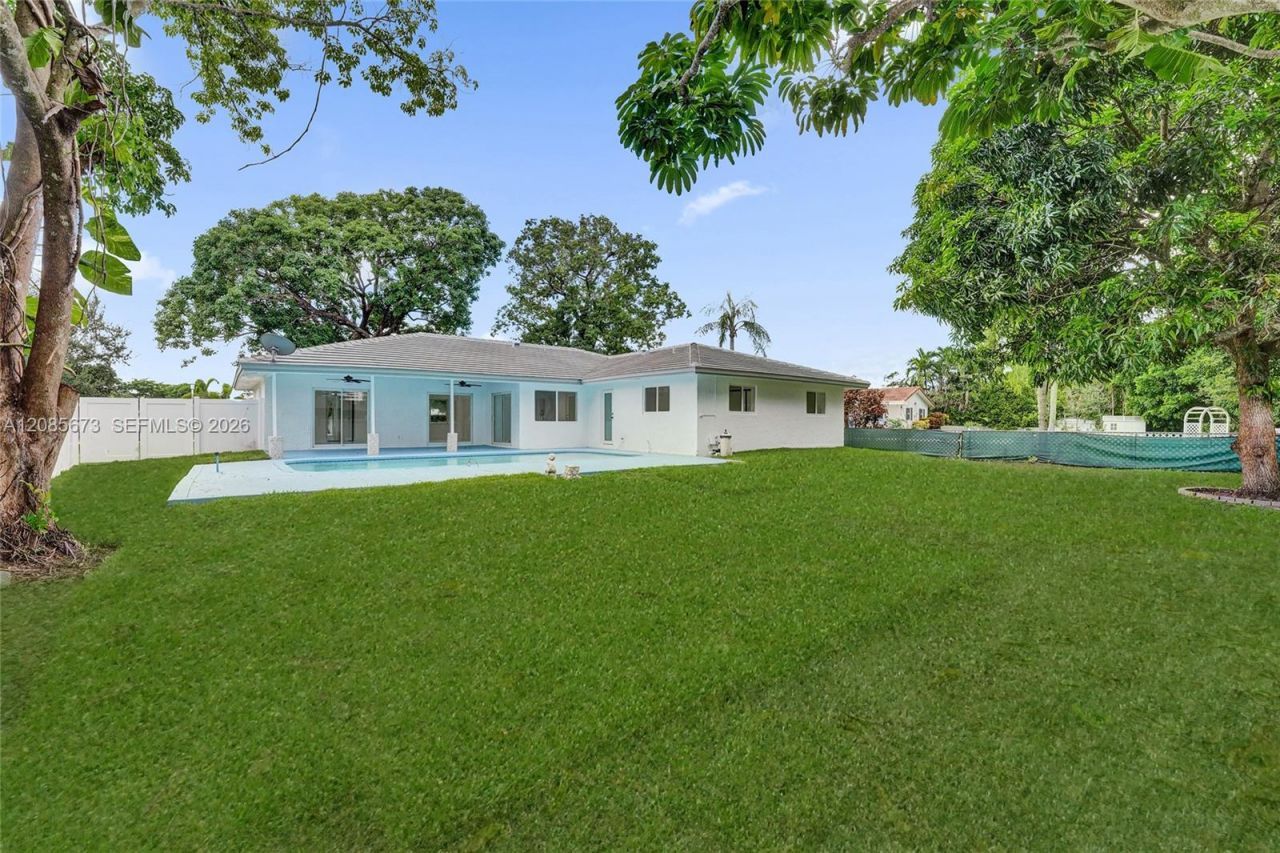 10601 NW 43rd Ct, Coral Springs, FL 33065 Photo