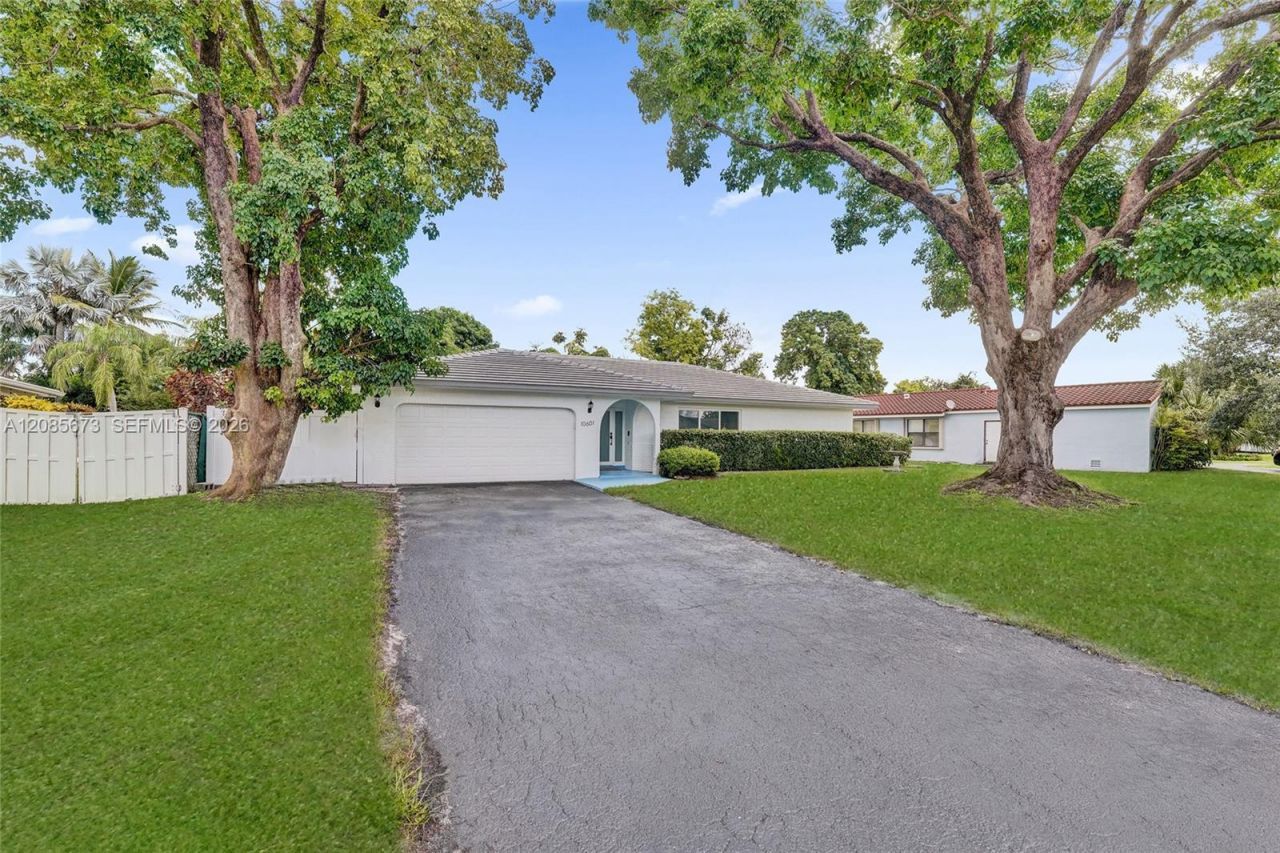 10601 NW 43rd Ct, Coral Springs, FL 33065 Photo