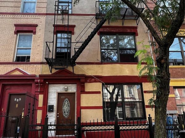 891 Irvine Street , Bronx, NY 10474