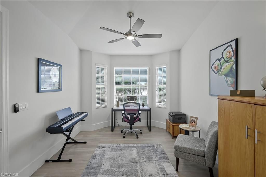 1540 Blue Point Ave, Unit 201, Naples, FL 34102 Photo