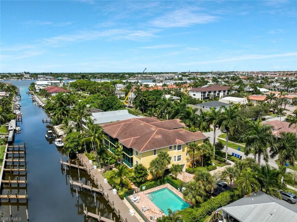1540 Blue Point Ave, Unit 201, Naples, FL 34102 Photo