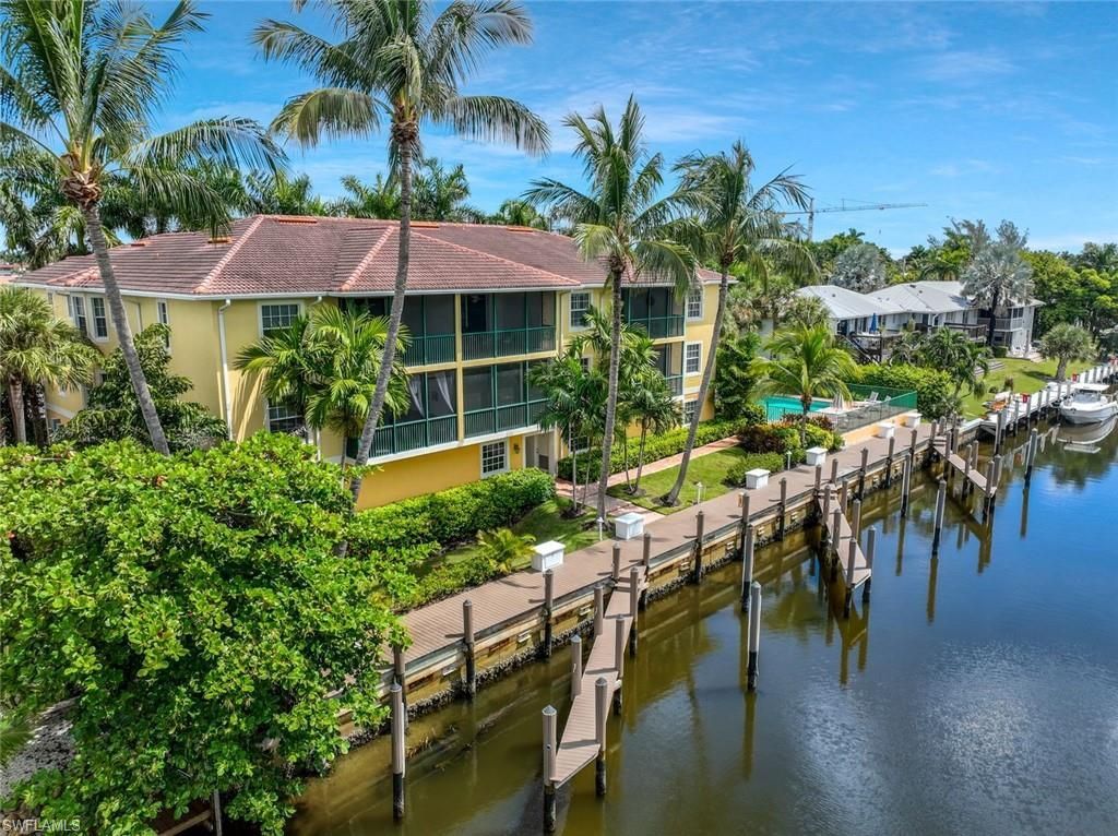 1540 Blue Point Ave, Unit 201, Naples, FL 34102 Photo