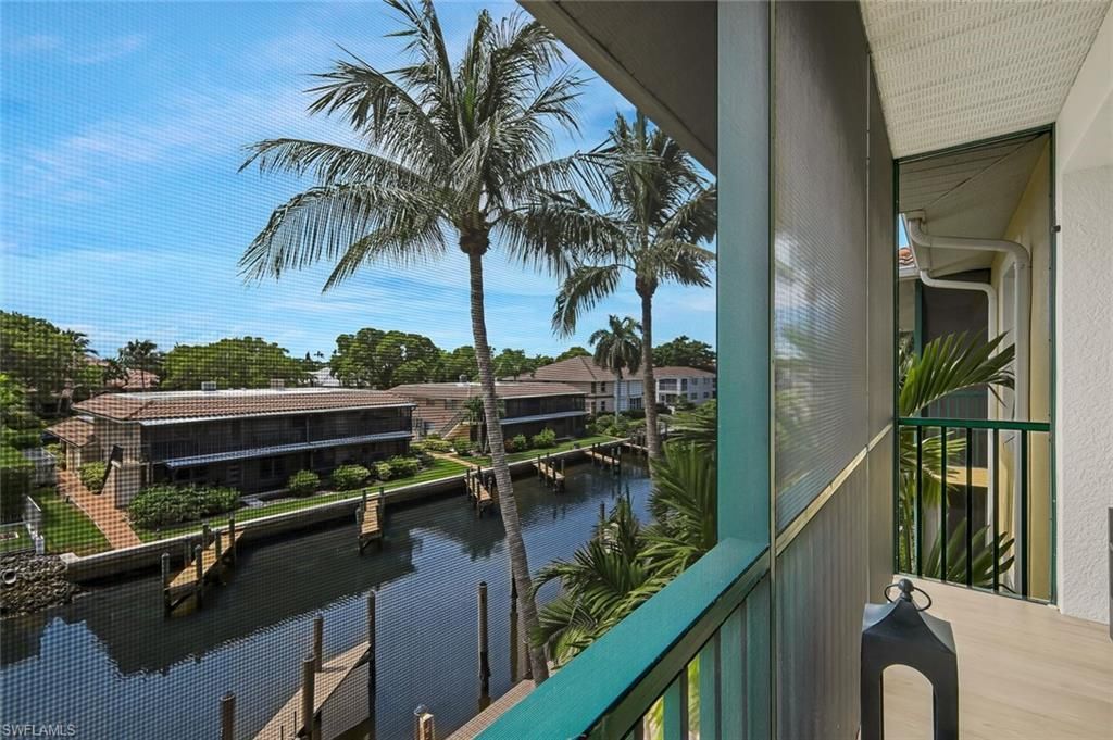 1540 Blue Point Ave, Unit 201, Naples, FL 34102 Photo