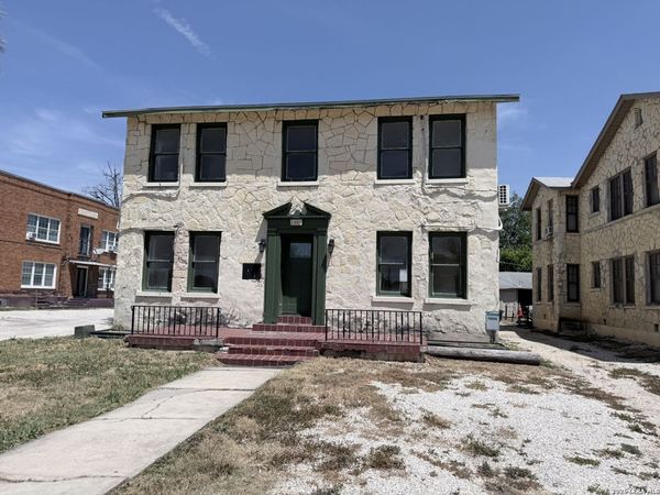 1407 W WOODLAWN AVE, San Antonio, TX 78201