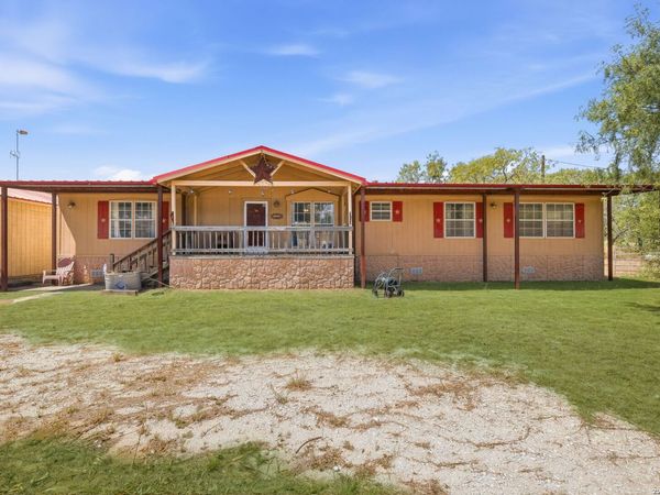 994 Quail Run, Lytle, TX 78052
