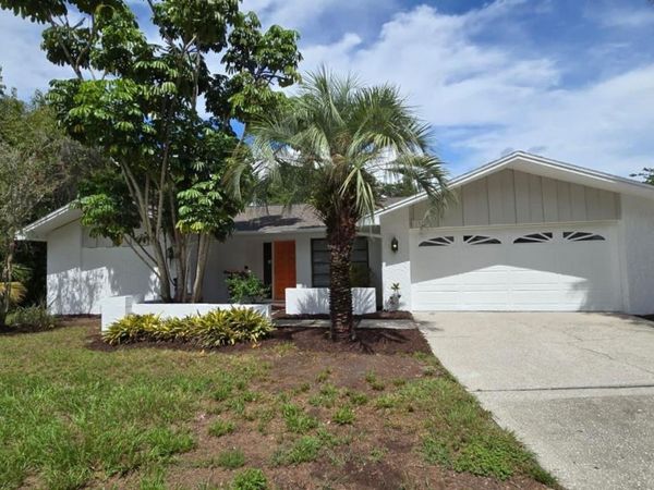 1381 FOREST LAWN COURT, TARPON SPRINGS, FL 34689