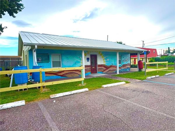 5521 HANLEY ROAD, TAMPA, FL 33634