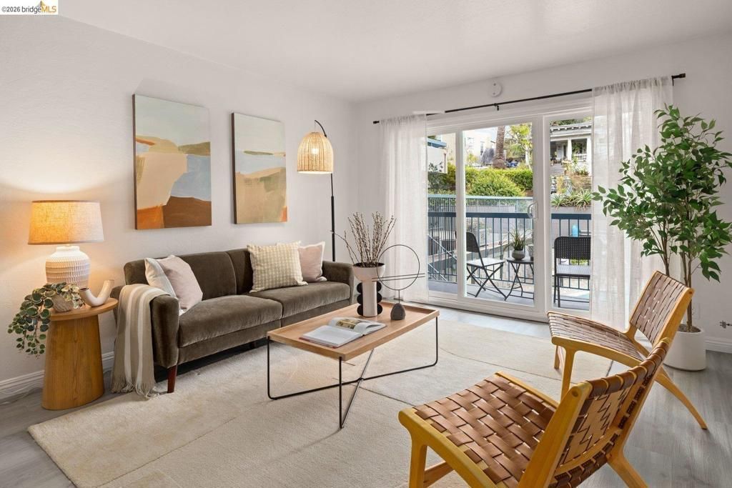 385 Jayne Ave, Unit 109, Oakland, CA 94610 Main Photo