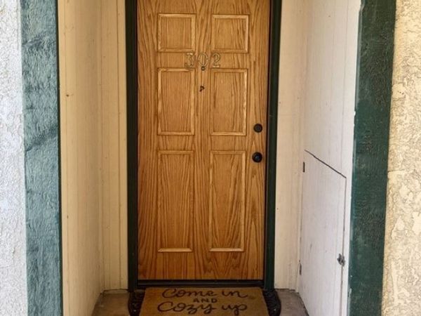 745 Main Street, Unit 302, El Segundo, CA 90245