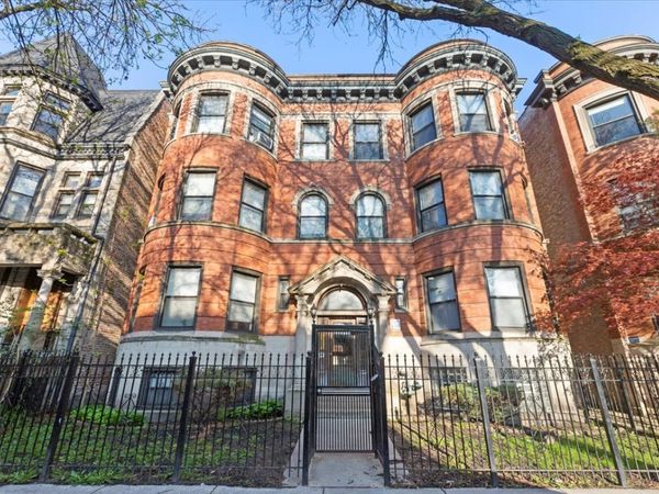 5018 S Blackstone Avenue , Unit 101, Chicago, IL 60615