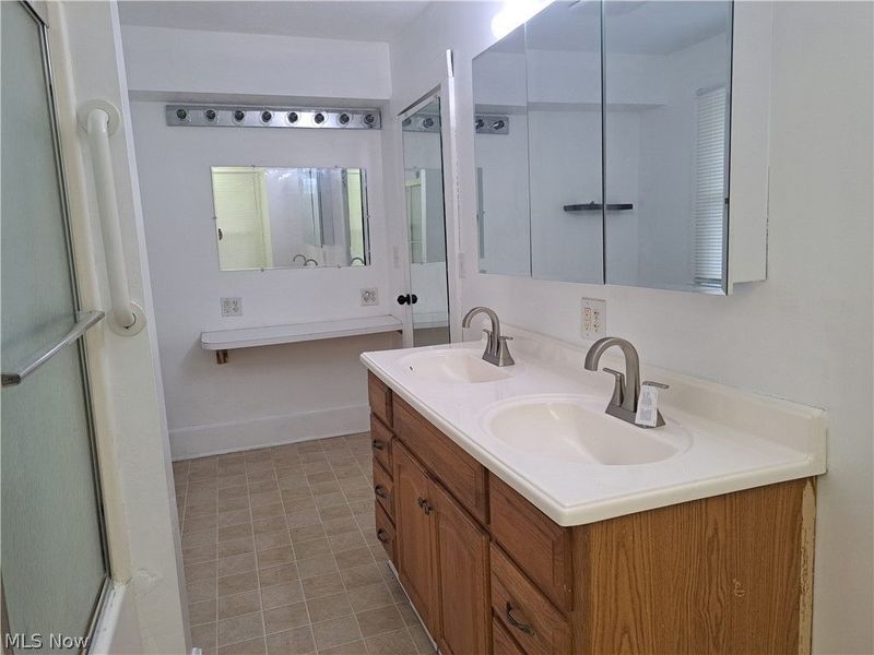 709 McKinley Avenue, Cambridge, OH 43725 Photo 40