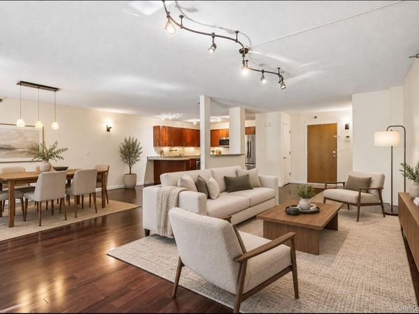 302 Church Street , Unit 2J, White Plains, NY 10603