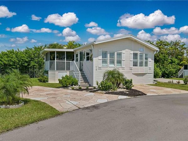 19681 Summerlin RD, Unit 418, FORT MYERS, FL 33908