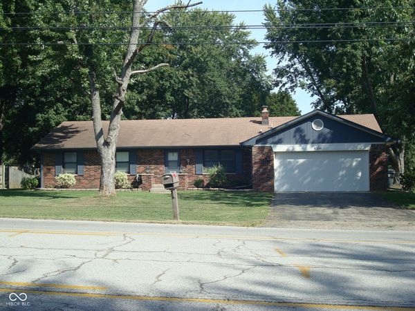 4334 W Fairview Road , Greenwood, IN 46142