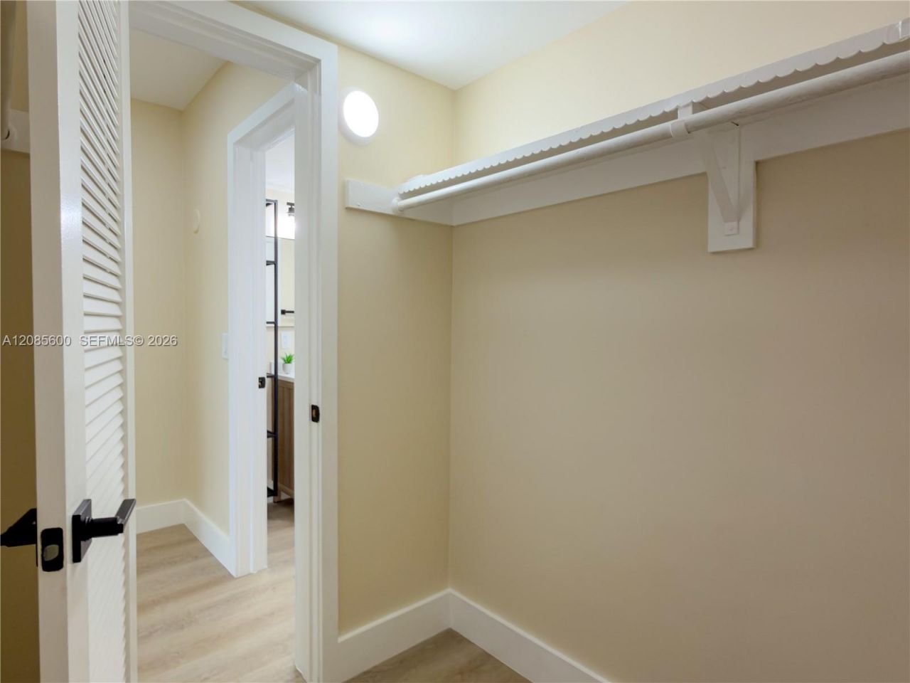 2949 Point East Dr , Unit B304, Aventura, FL 33160 Photo