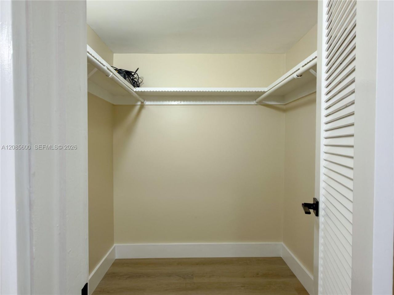 2949 Point East Dr , Unit B304, Aventura, FL 33160 Photo