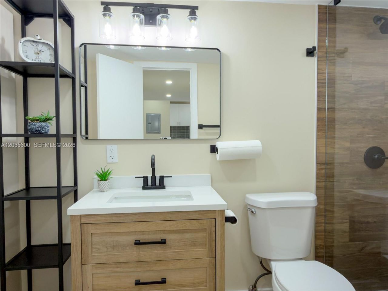 2949 Point East Dr , Unit B304, Aventura, FL 33160 Photo