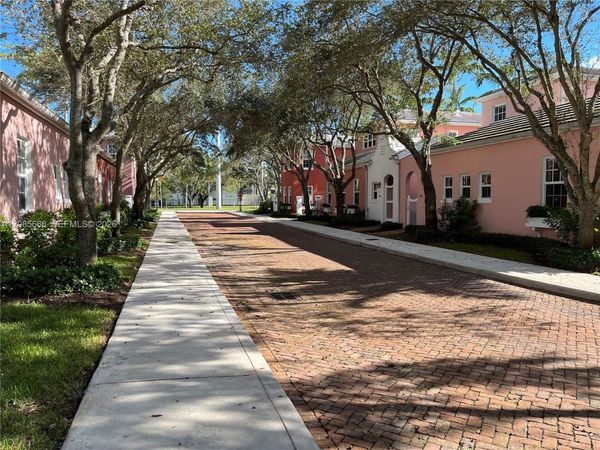 570 Loretto Ave , Unit 10, Coral Gables, FL 33146