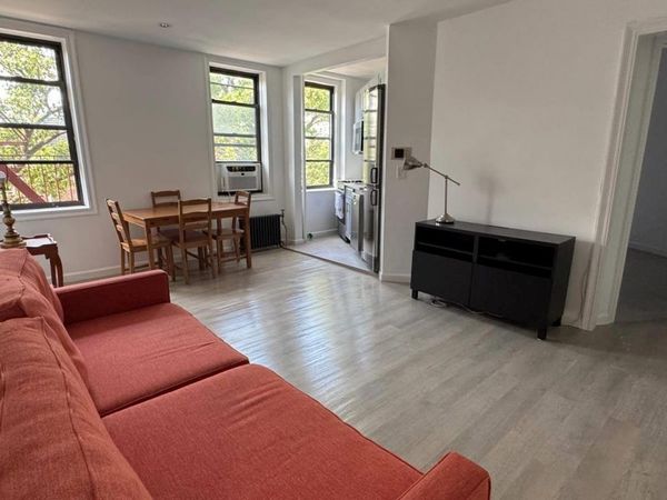 44-14 Newtown Road, Unit 3T, Astoria, NY 11103