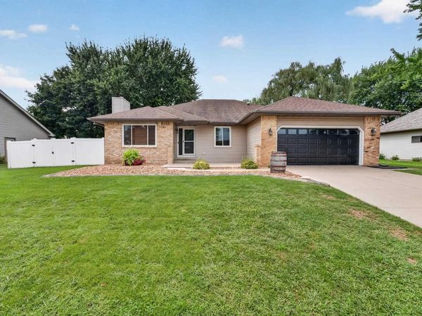 408 Pinehurst Drive, Waunakee, WI 53597