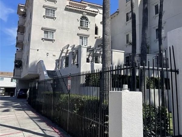 7018 Rita Ave #404, Huntington Park, CA 90255
