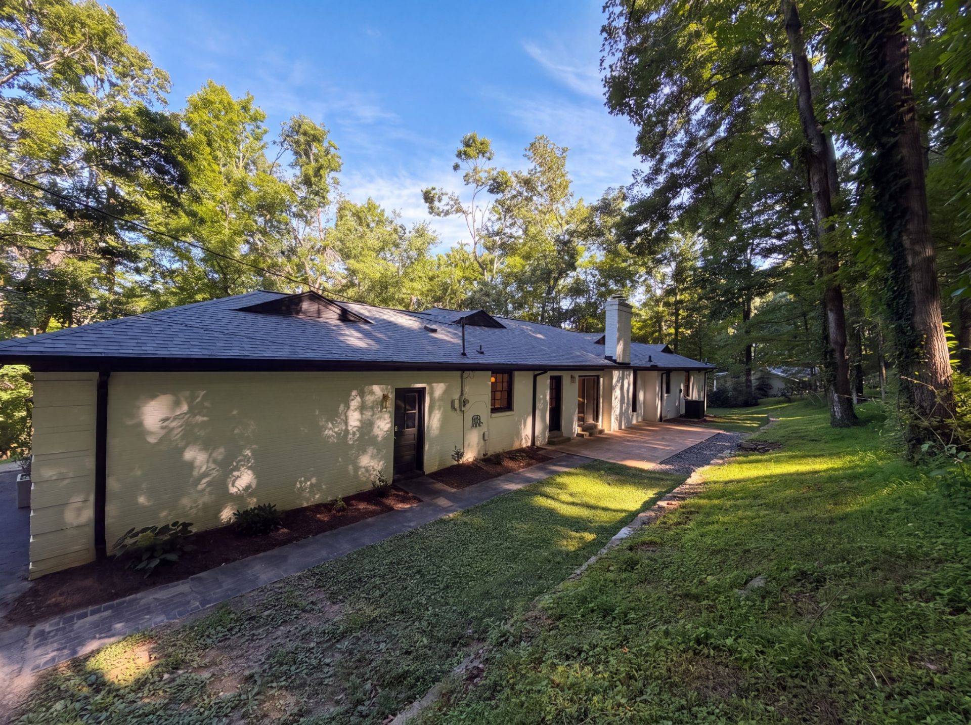 1904 Cromwell Dr, Nashville, TN 37215 Main Photo