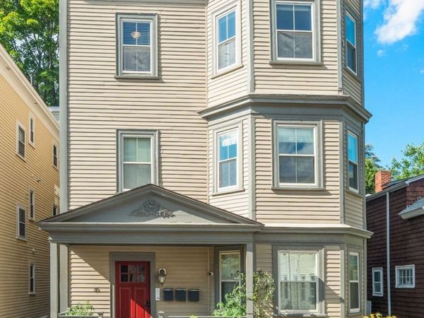 35 White Pl, Unit 3, Brookline, MA 02445