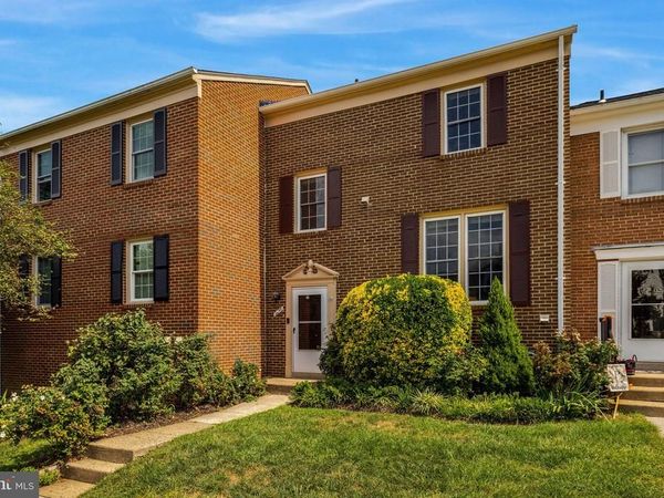 926 SHERWOOD COURT, STERLING, VA 20164
