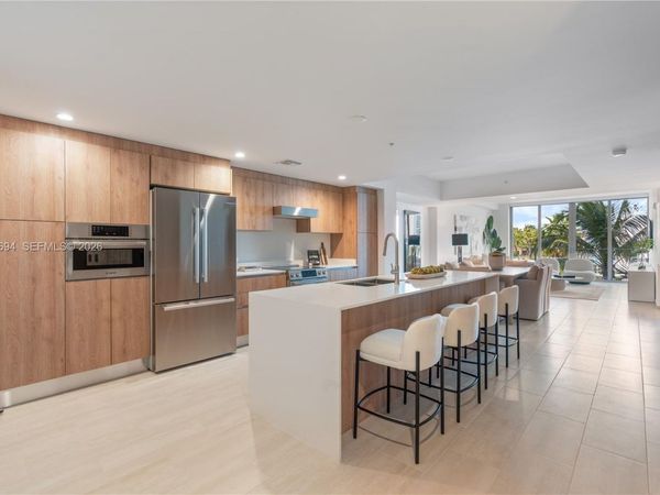 10281 W Bay Harbor Dr, Unit 405, Bay Harbor Islands, FL 33154