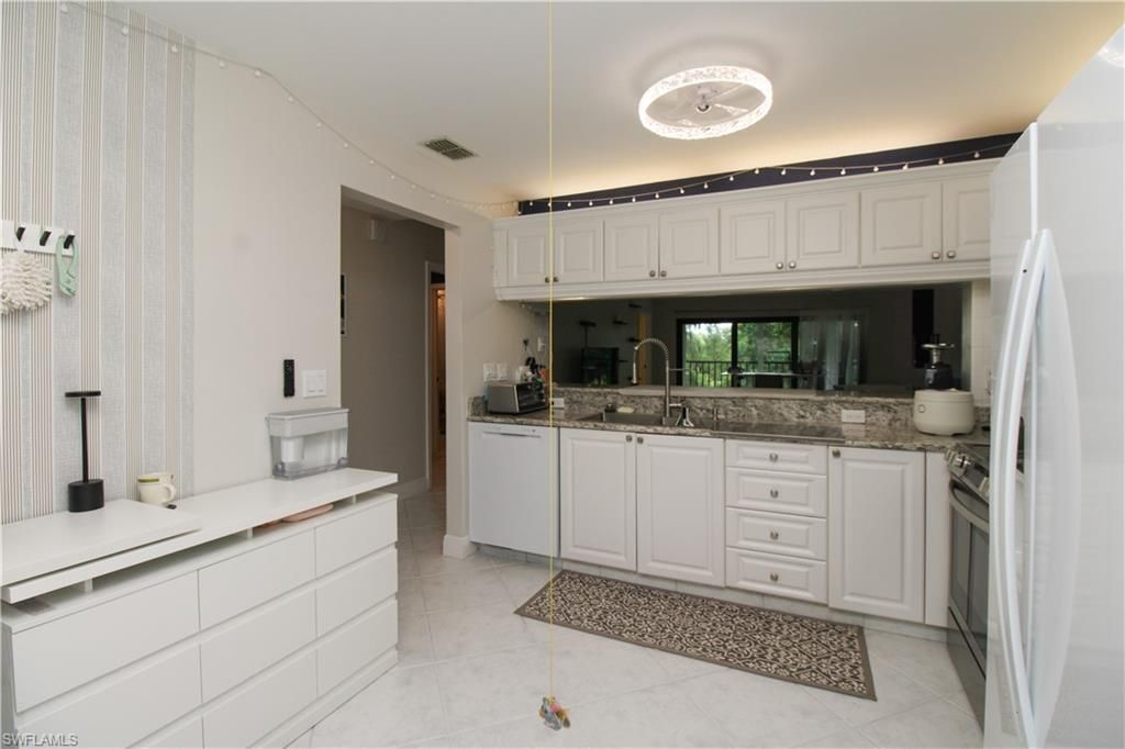 5767 Deauville Cir, Unit D304, Naples, FL 34112 Photo