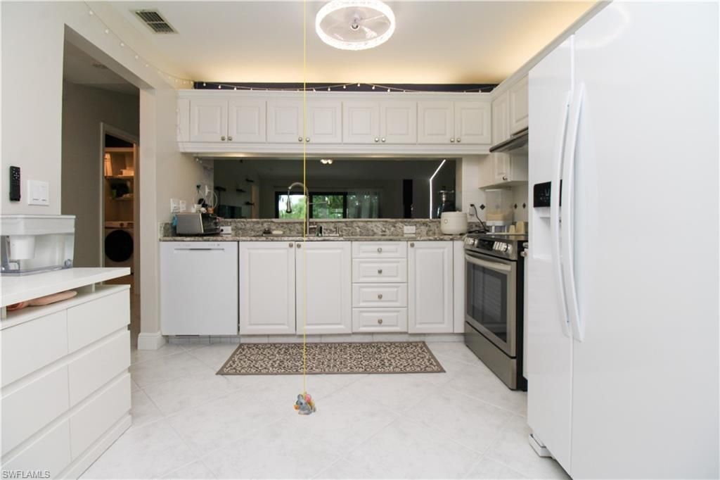 5767 Deauville Cir, Unit D304, Naples, FL 34112 Photo