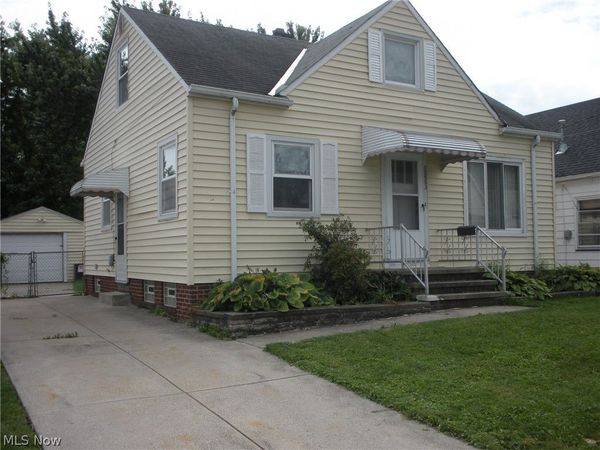 12503 Carrington Avenue, Cleveland, OH 44135