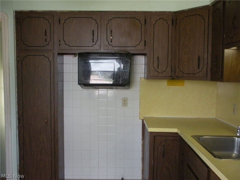 12503 Carrington Avenue, Cleveland, OH 44135 Photo 10