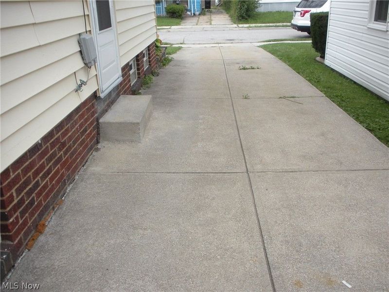 12503 Carrington Avenue, Cleveland, OH 44135 Photo 39