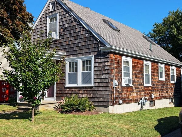 178 California St, Fall River, MA 02723