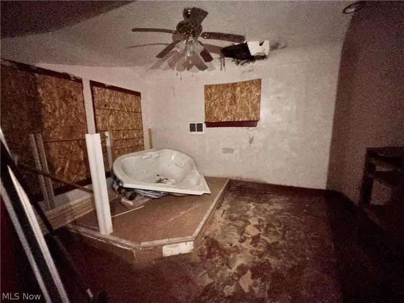 1888 Beersford Road, East Cleveland, OH 44112 Photo 12