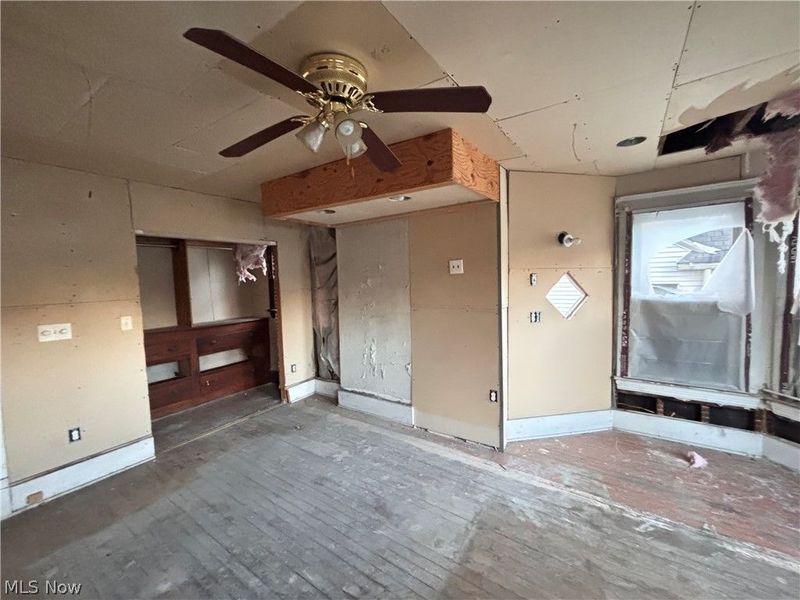1888 Beersford Road, East Cleveland, OH 44112 Photo 17
