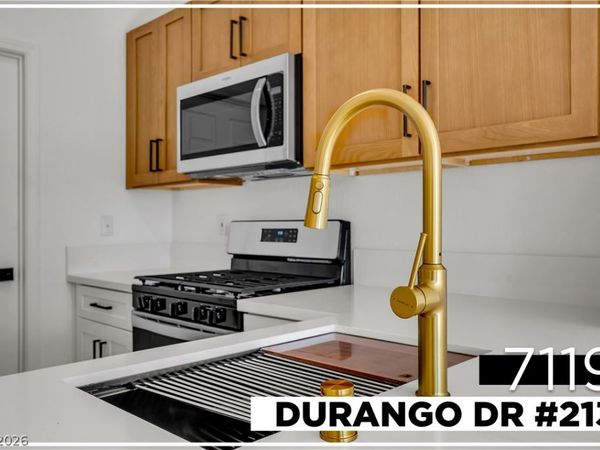 7119 S Durango Drive, Unit 213, Las Vegas, NV 89113