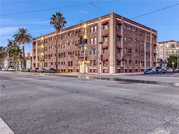800 Pacific, Unit 109, Long Beach, CA 90813