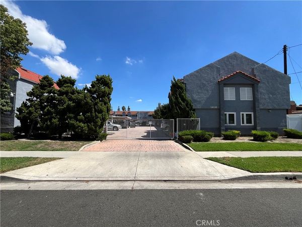 14030 McClure Avenue, Unit 201, Paramount, CA 90723