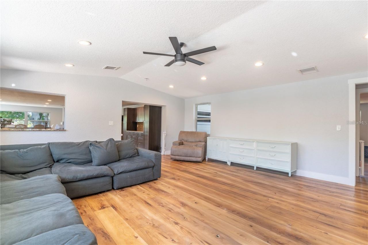 12705 Park Boulevard, Seminole, FL 33776 Photo