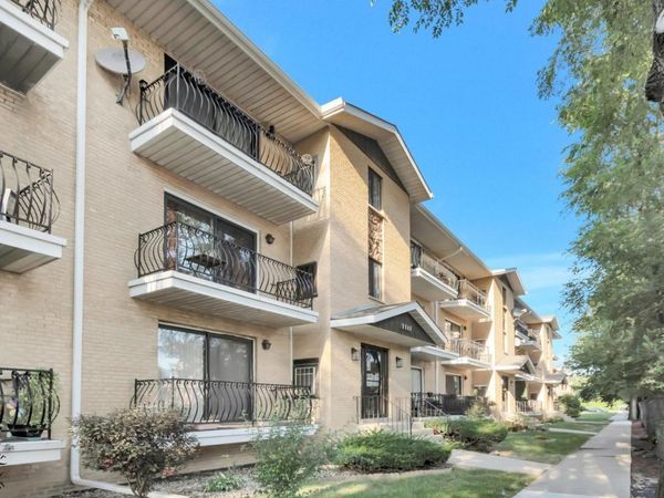 9649 S Harlem Avenue , Unit 2C, Chicago Ridge, IL 60415