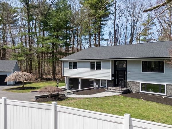 901 Randolph Ave, Milton, MA 02186