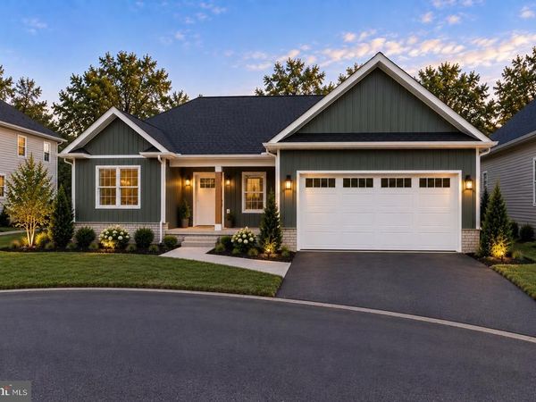 77 SHUYKILL DRIVE, MARTINSBURG, WV 25403