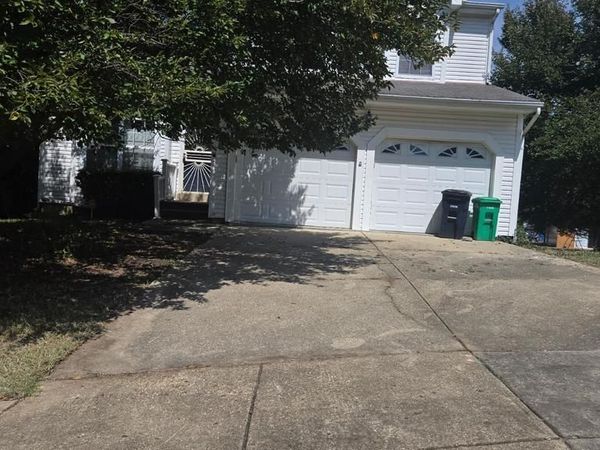 2104 WHISPERING WILLOW COURT, TEMPLE HILLS, MD 20748